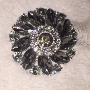 Stunning Rhinestone Crystal Brooche